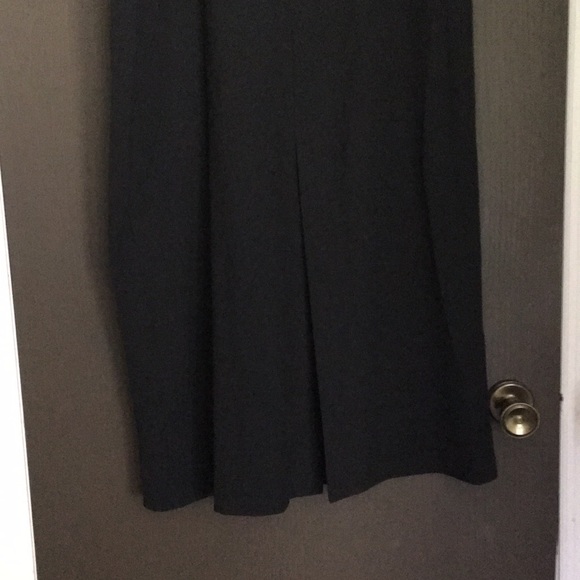 Long black OldNavy skirt - Picture 7 of 7